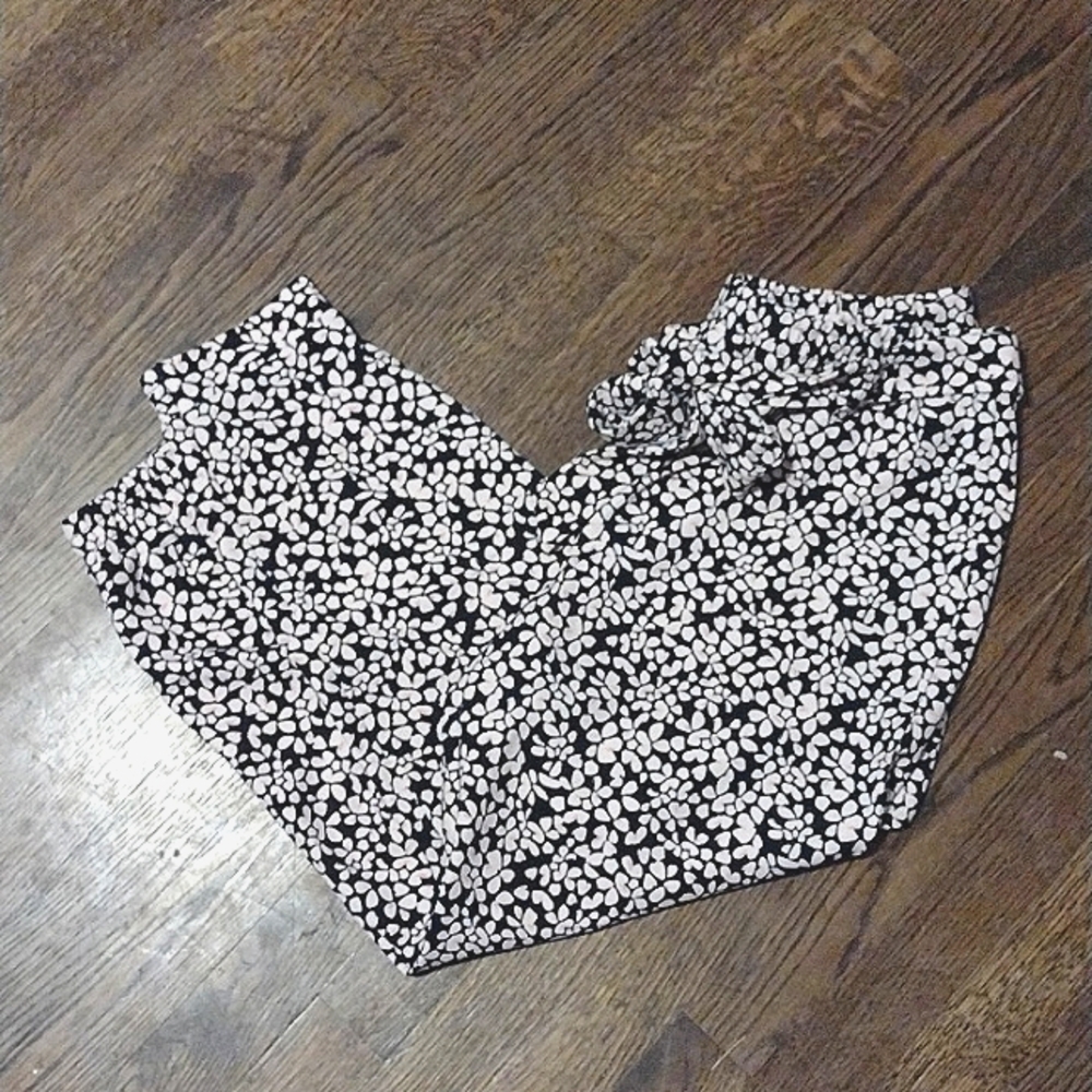 Cute floral pants with bow tie belt